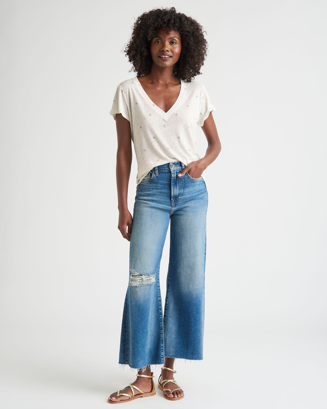 Polly V-Neck Tee